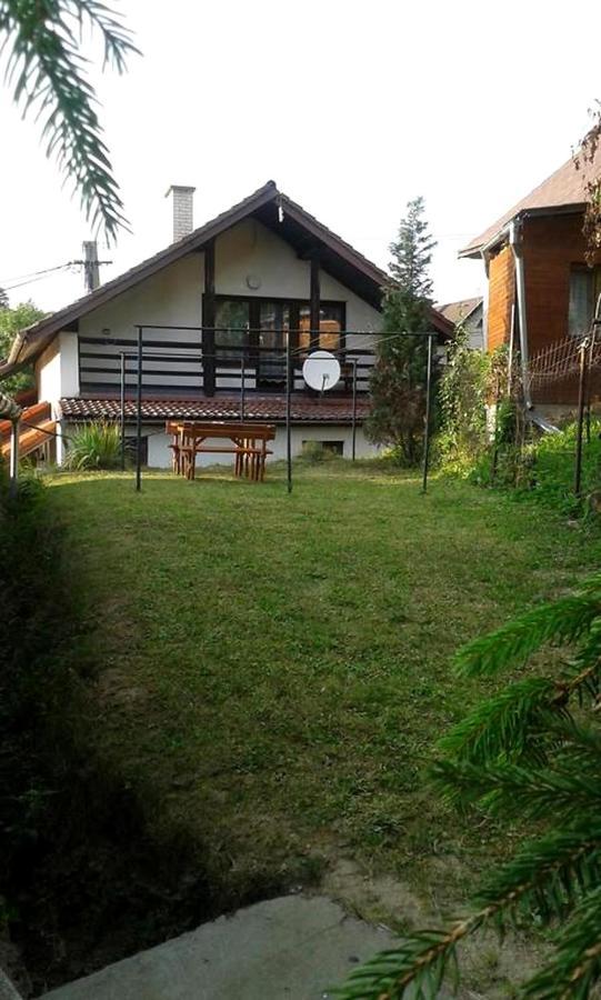 Cavoj Guest House ภายนอก รูปภาพ